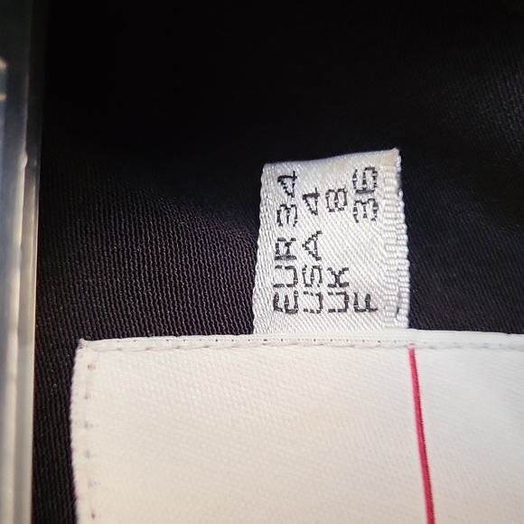 Tuxedo Style Tailored Suit 4/6 - Picture 3 of 11